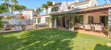 Villa en venta en Estepona