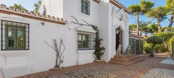 Villa en venta en Estepona