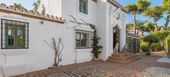 Villa for sale in Estepona