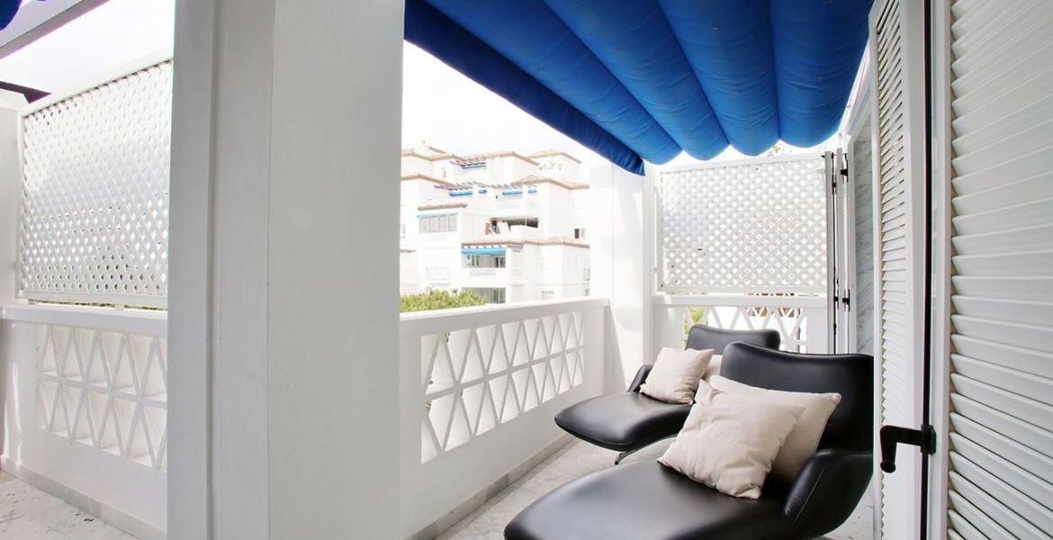 SE VENDE DEPARTAMENTO EN  PLAYAS DEL DUQUE  EN MARBELLA 