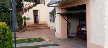 Villa en venta en Estepona