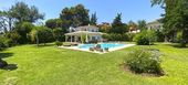 Villa for sale in Estepona