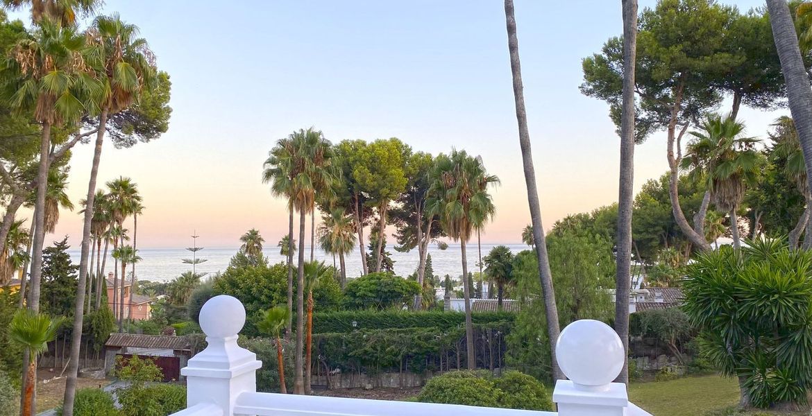 Golden Mile Marbella Villa with panoramic sea views