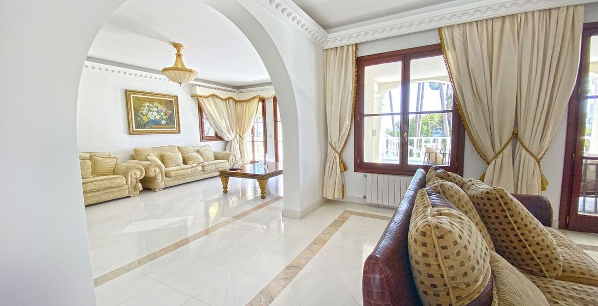 Golden Mile Marbella Villa with panoramic sea views