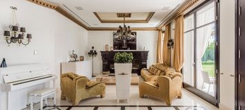 Palace for Sale in Hacienda las Chapas Marbella