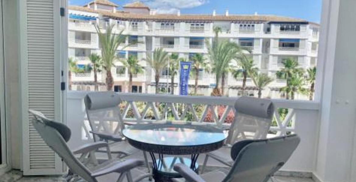 Playas del Duque, Marbella - Puerto Banus Apartment 140sqm