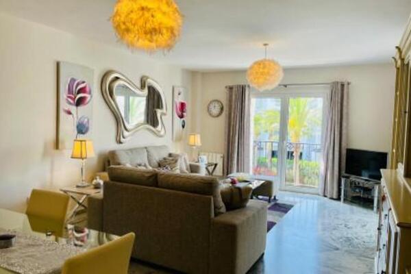 Playas del Duque, Marbella - Puerto Banus Apartment 140sqm