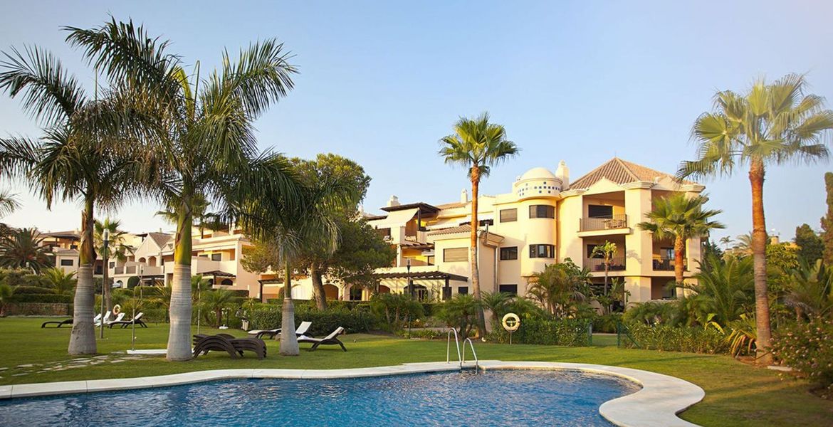 Sale Apartment in Las Mimosas of Puerto Banus