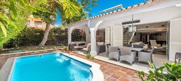 Villa junto a la playa en Marbella en venta