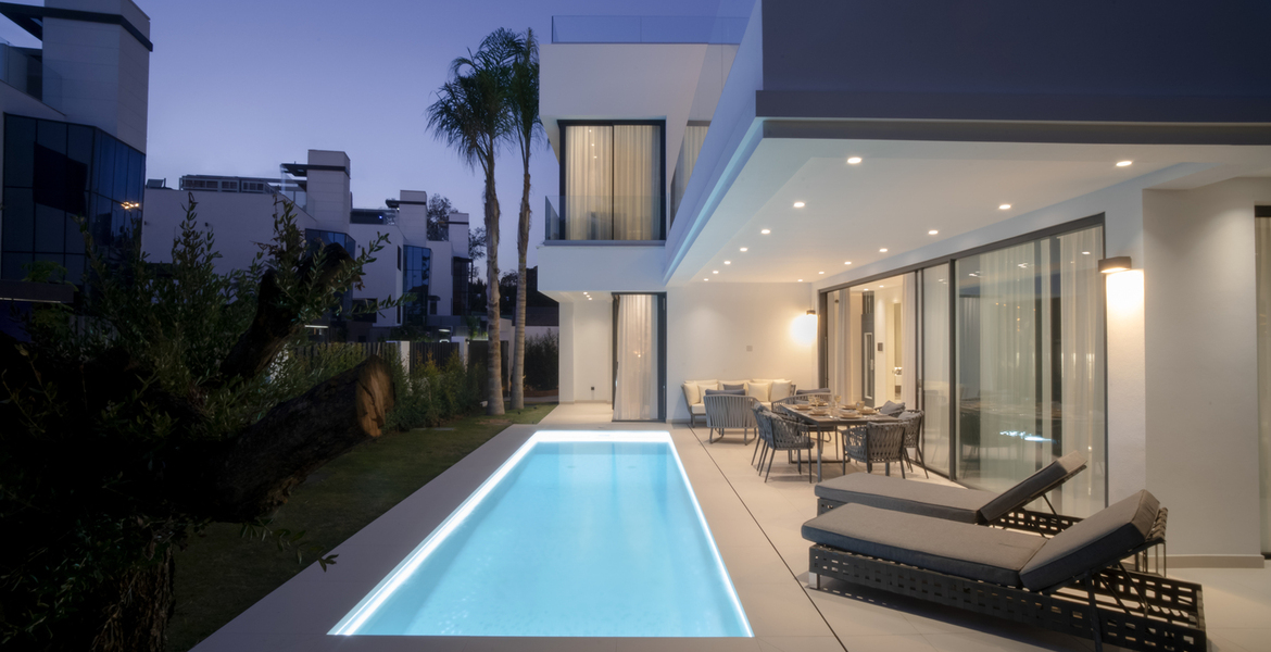 Hermosas villas en venta en la Milla de Oro de Marbella