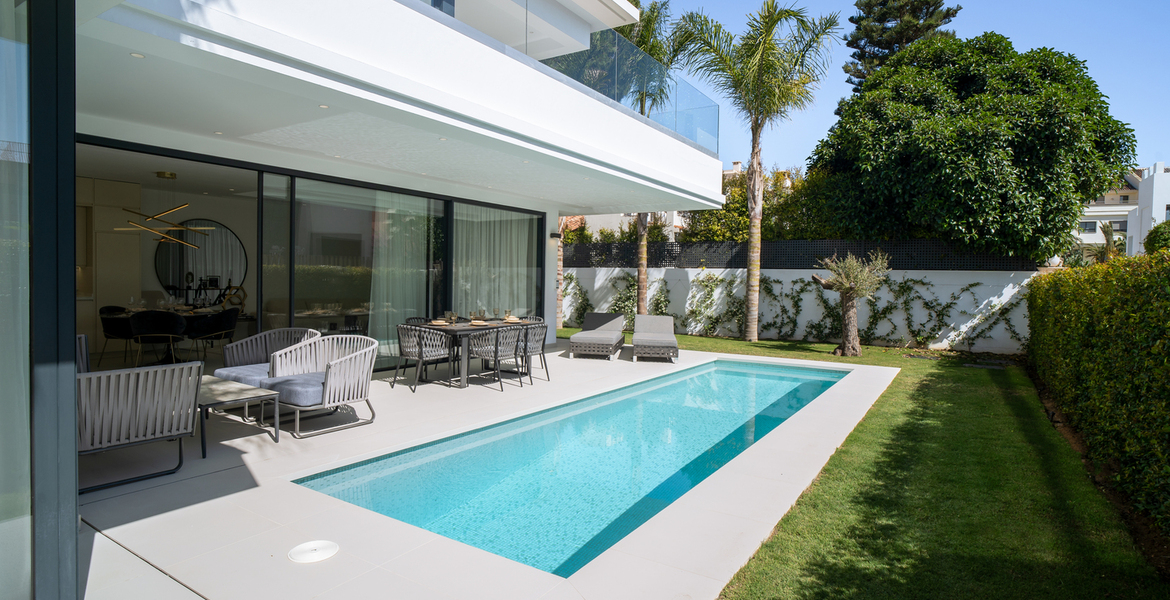 Beautiful villas for sale in Golden Mile Marbella