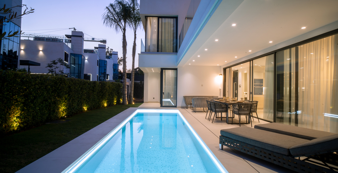 Beautiful villas for sale in Golden Mile Marbella