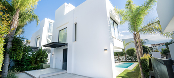 Villa for sale in Golden Mile