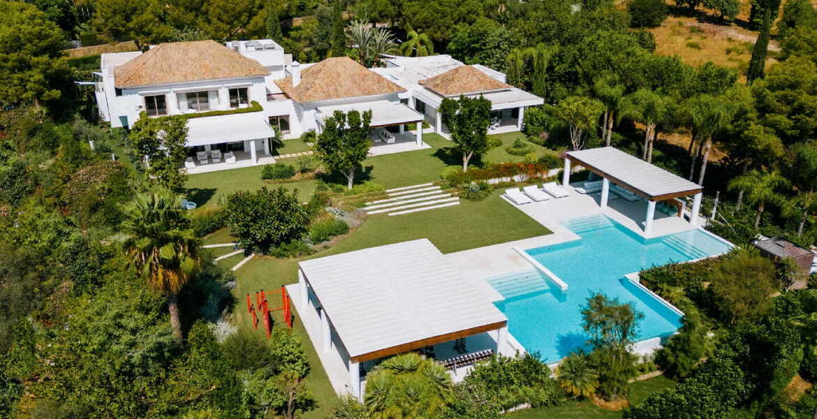 MODERN MEGA MANSION AT FOOTHILLS IN SIERRA BLANCA, MARBELLA 