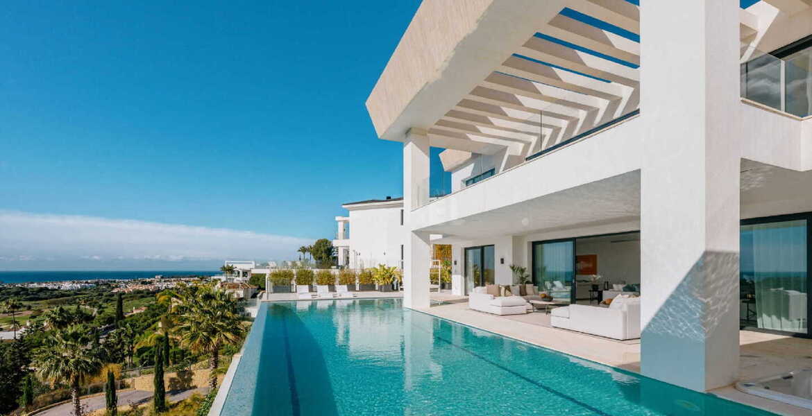 CHIC CASA DE LUJO MODERNA CON FACTOR WOW Y VISTAS AL MAR Par