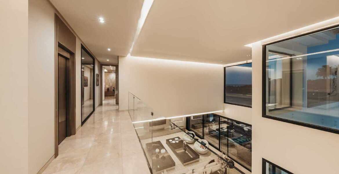 STUNNING BESPOKE MODERN LUXURY HOUSE La Cerquilla, Nueva And