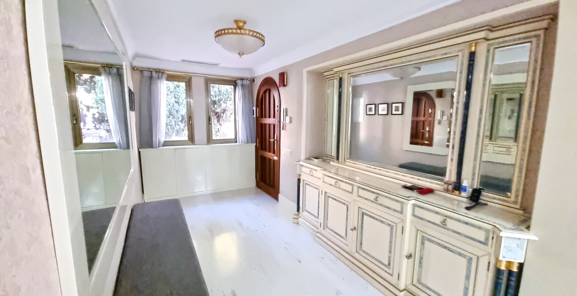 Ático en venta en Milla de oro, Marbella