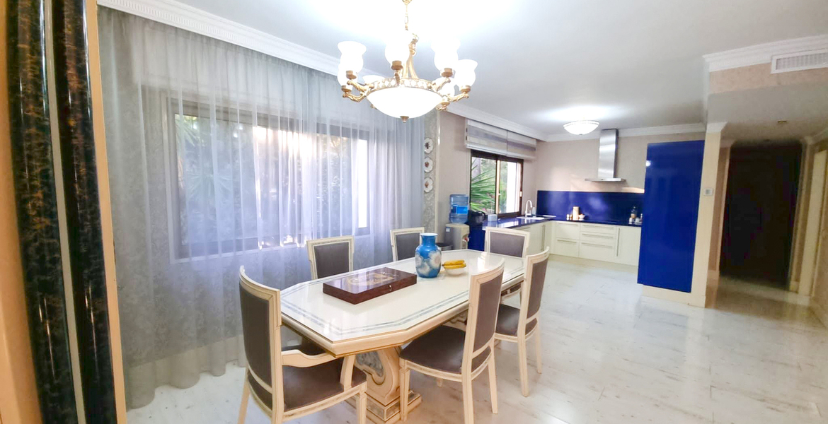 Ático en venta en Milla de oro, Marbella