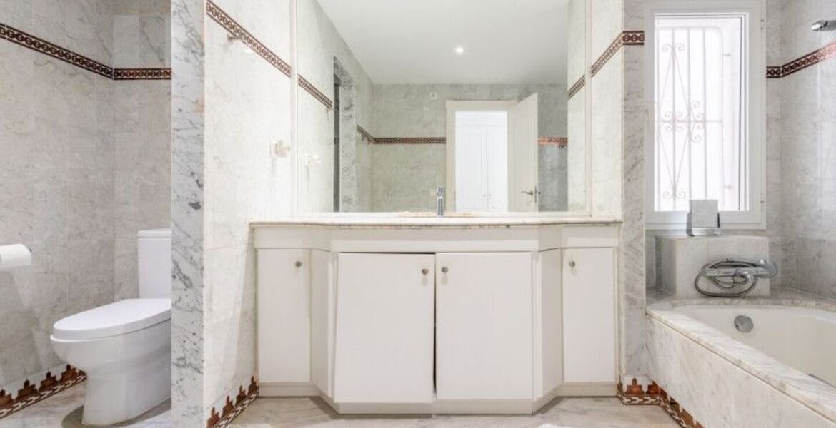 Apartment for sale in Marina Puente Romano