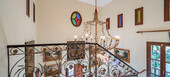 MEDITERRANEAN VILLA FOR SALE WITH A LOT OF CHARM, A FEW STEP