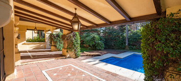 MEDITERRANEAN VILLA FOR SALE WITH A LOT OF CHARM, A FEW STEP