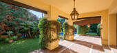 MEDITERRANEAN VILLA FOR SALE WITH A LOT OF CHARM, A FEW STEP