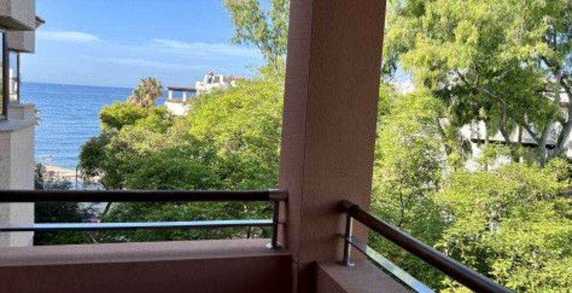 Ático de lujo con vistas panorámicas al mar en venta