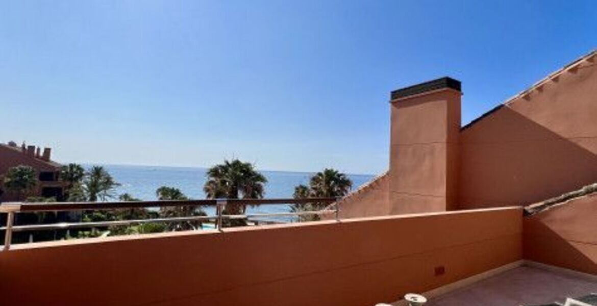 Luxury penthouse with panoramic sea views for sale