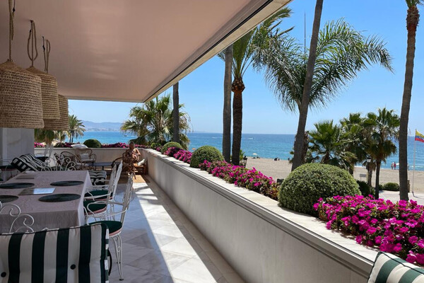 APARTAMENTO EN VENTA EN LOS GRANADOS, MARBELLA PRECIOSO APAR