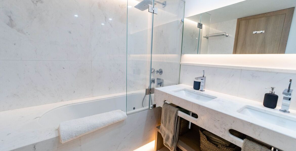 Apartamento de lujo en alquiler en Marina Puente Romano