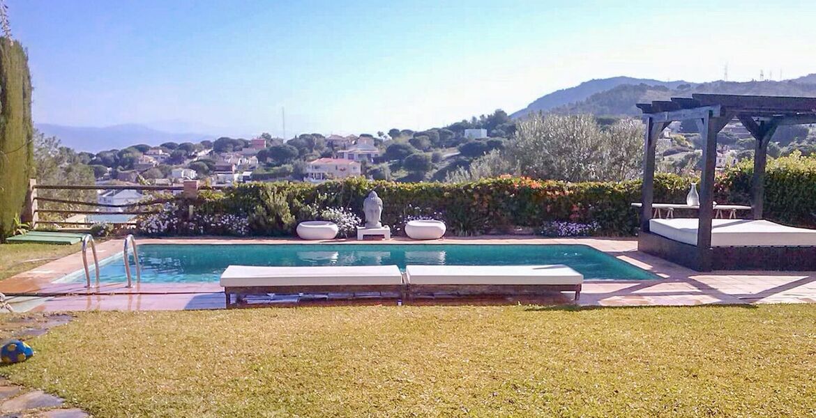 Villa en venta en Pinos de Alhaurín