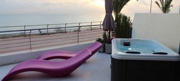 Apartamento con vistas al mar y jacuzzi