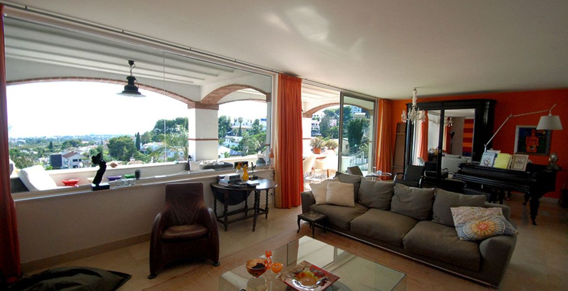 Amazing villa for long-term rent in Sitges