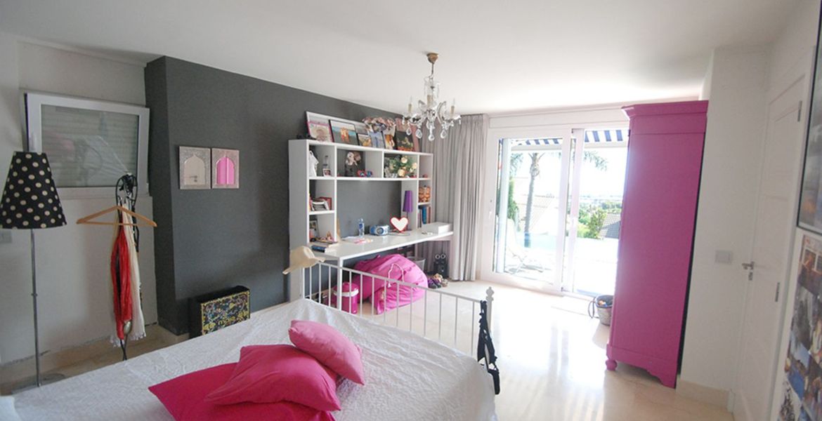 Amazing villa for long-term rent in Sitges