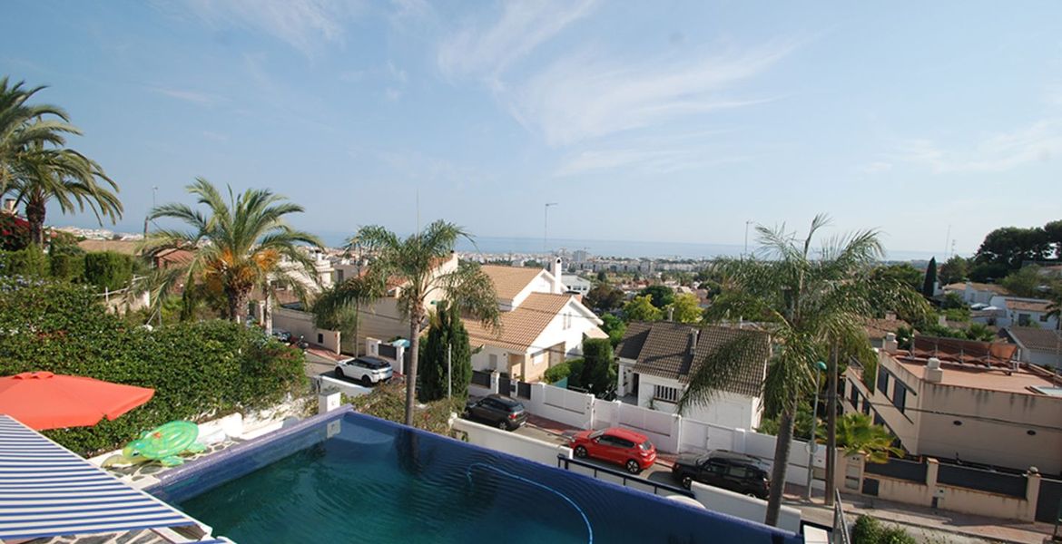 Amazing villa for long-term rent in Sitges