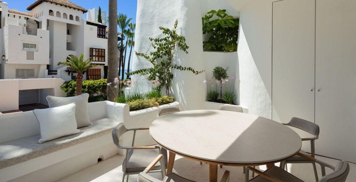 Luxury apartment for sale in Marina de Puente Romano