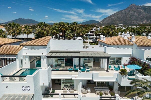 Duplex Penthouse Frontline for sale in Golden Mile