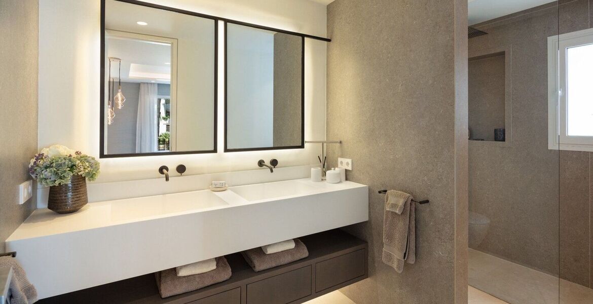Duplex Penthouse Frontline for sale in Golden Mile