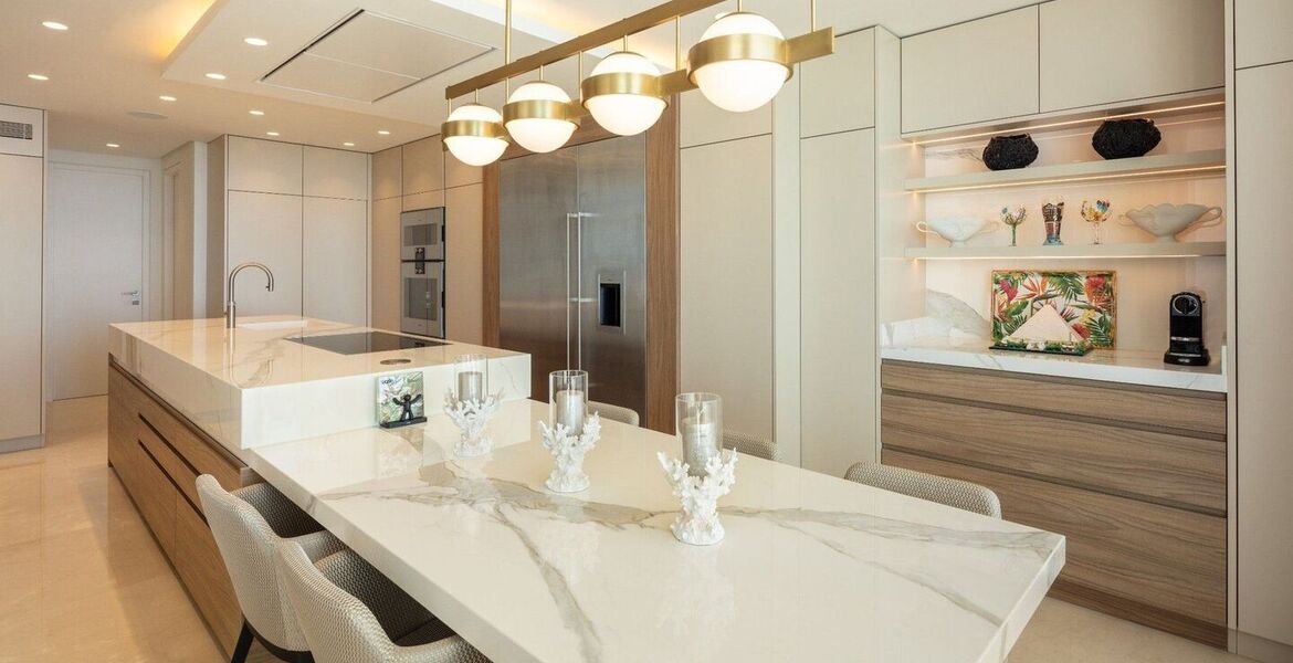 Duplex Penthouse Frontline for sale in Golden Mile
