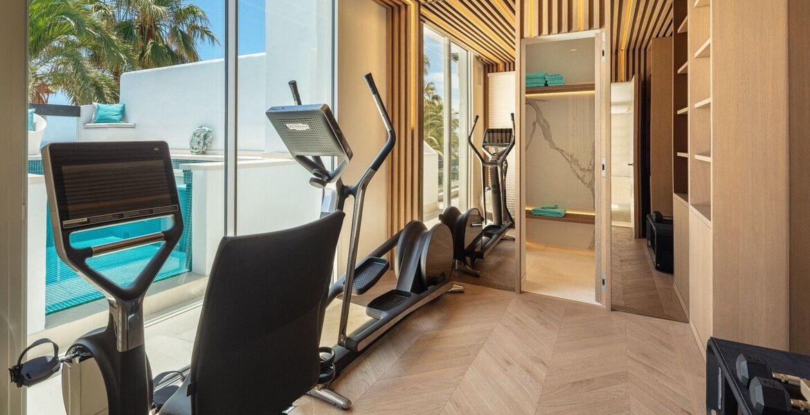 Duplex Penthouse Frontline for sale in Golden Mile