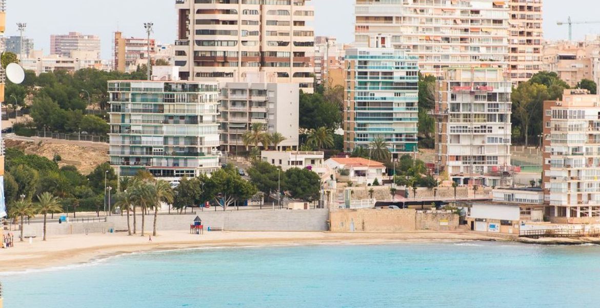 Apartamento a los pies de la playa Alicante