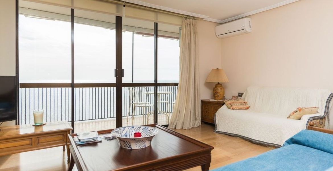 Apartamento a los pies de la playa Alicante