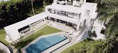 Villa en venta en Cascada de Camoján Marbella