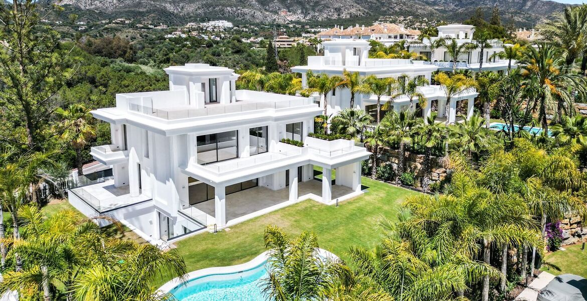 Villa for sale in Las Lomas del Marbella Club