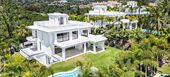 Villa for sale in Las Lomas del Marbella Club