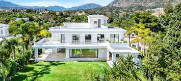 Villa for sale in Las Lomas del Marbella Club