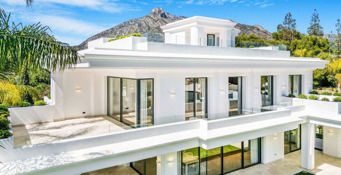 Villa for sale in Las Lomas del Marbella Club