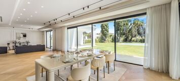 Villa for sale in Las Lomas del Marbella Club