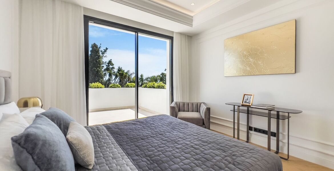 Villa for sale in Las Lomas del Marbella Club