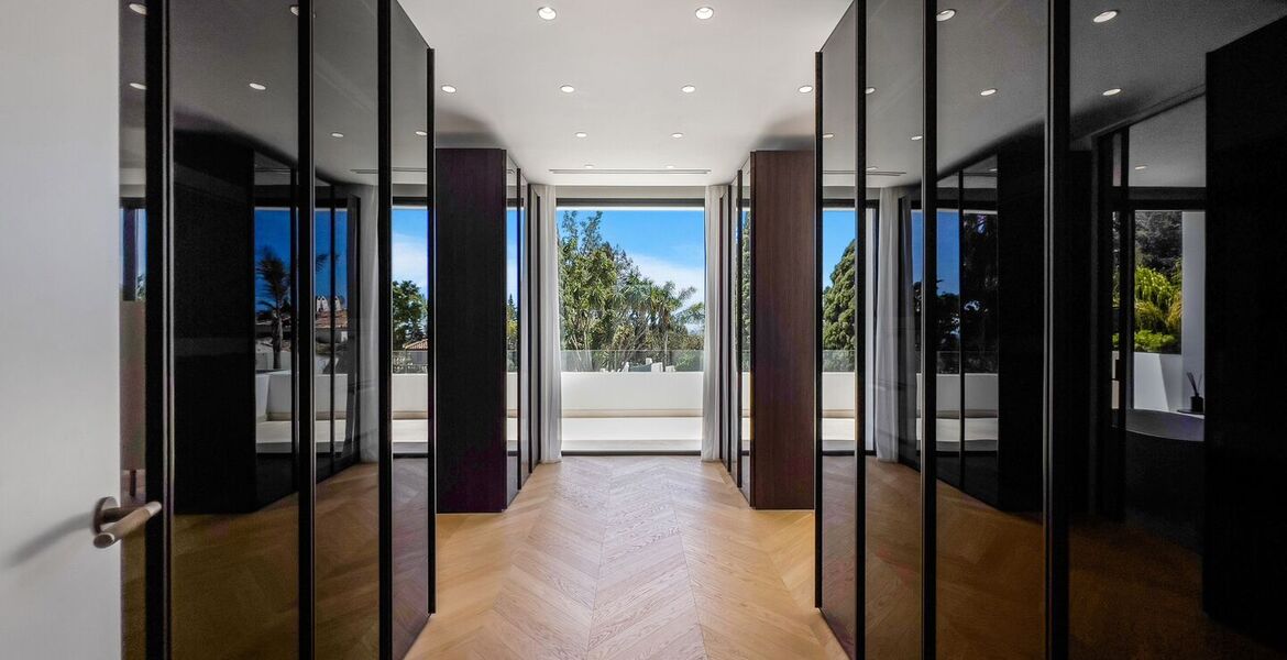 Villa for sale in Las Lomas del Marbella Club